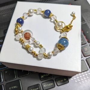 Elegant Gold and Blue Beaded Bracelet